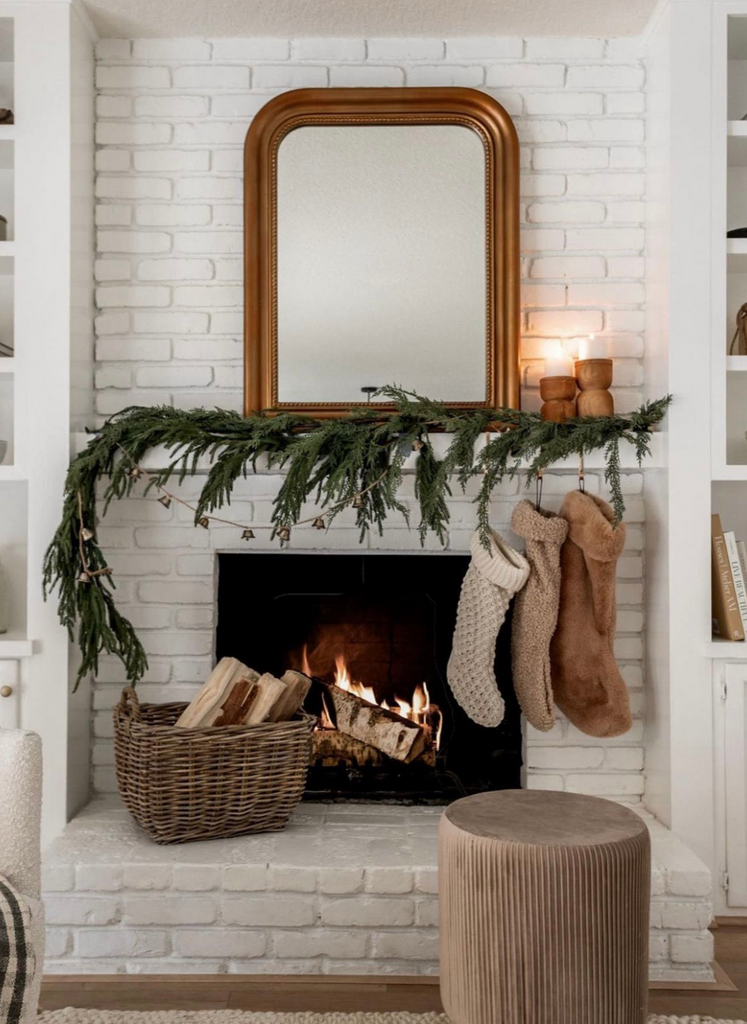 How to Decorate a Holiday Mantle: The Ultimate Guide