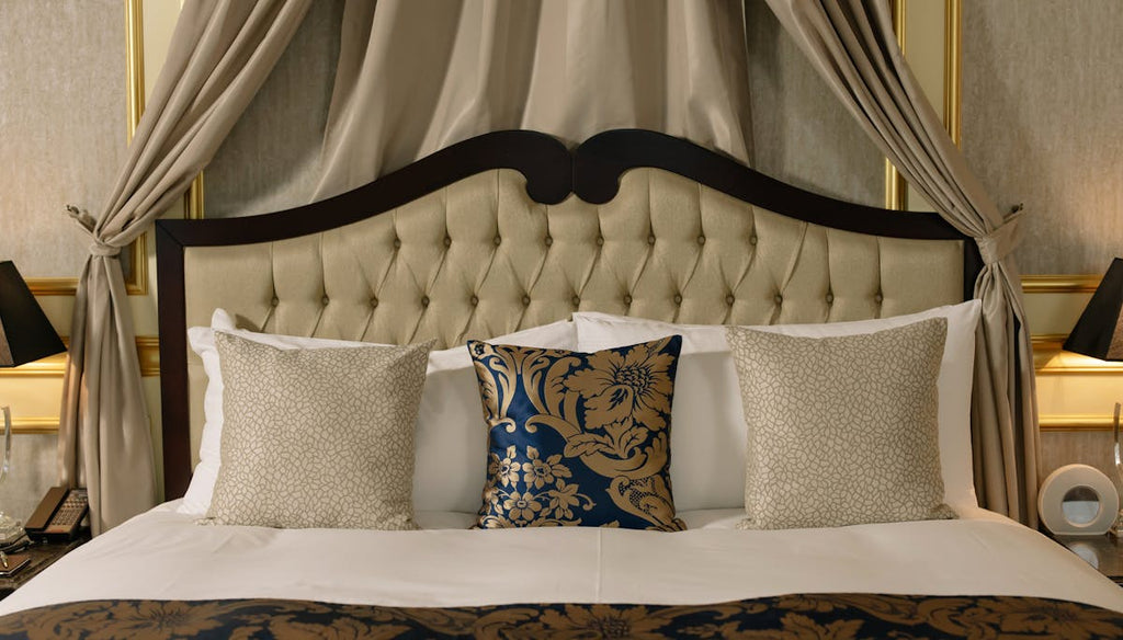 What Type of Pillows Do You Need For Your King Bed?