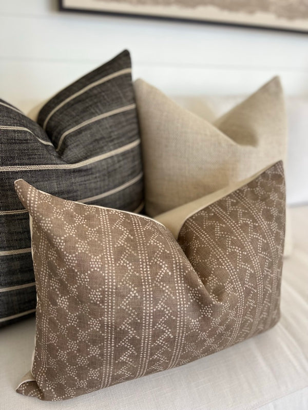 Coordinating Your Comforter Set With Your Throw Pillows – ONE AFFIRMATION